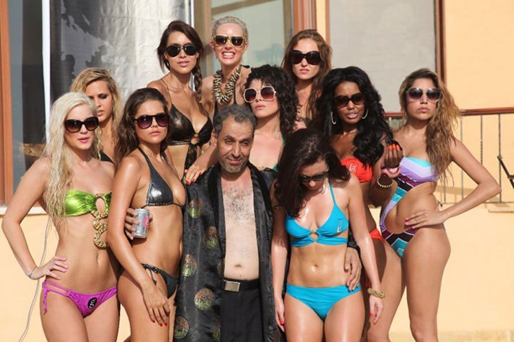 female hypergamy example